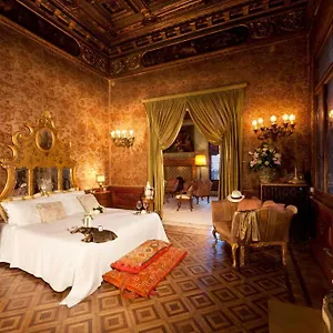 Palazzetto Pisani Grand Canal Πανσιόν